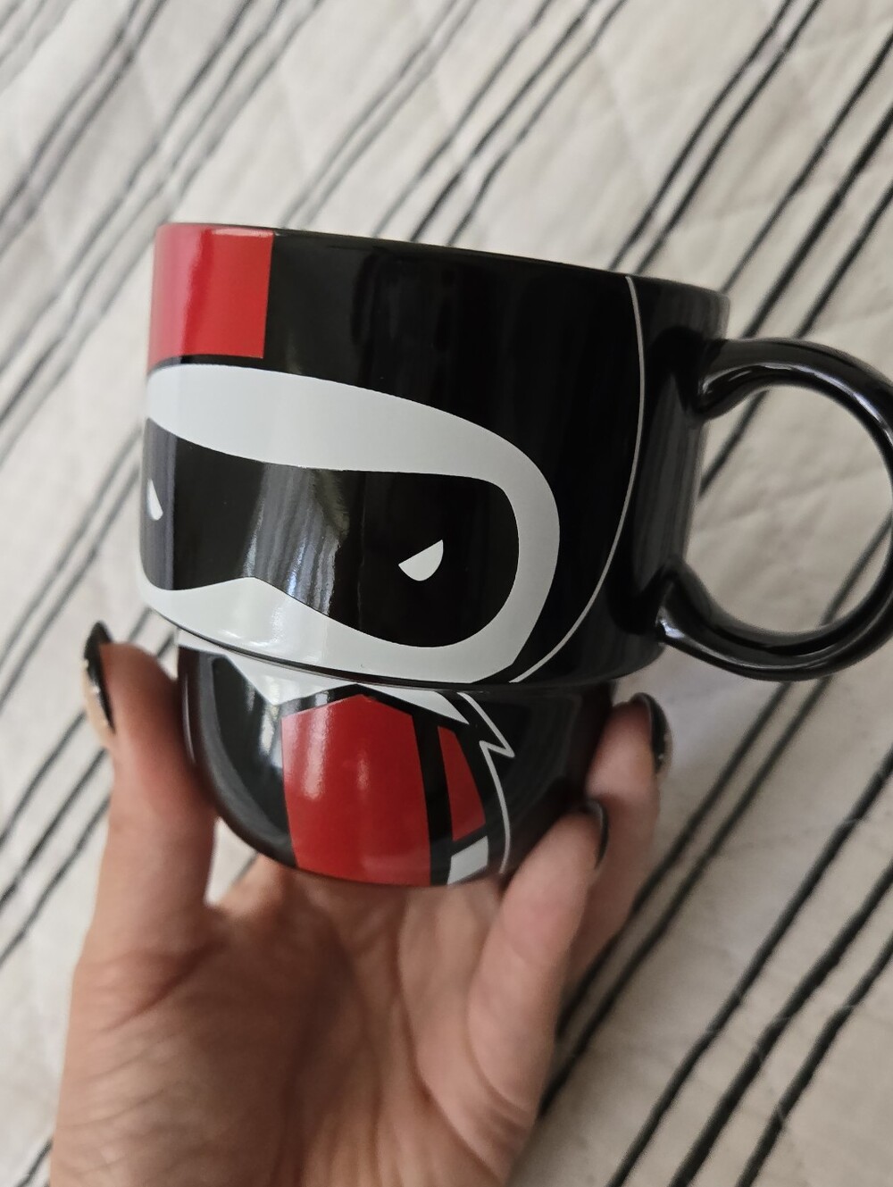 DC Comics Harley Quinn Stackable Mug Cup Six Flags - Picture 4 of 6